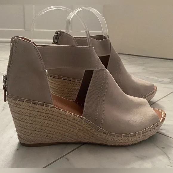 Kenneth Cole Gentle Souls Espadrille - Picture 1 of 13